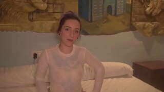 فيغا و لها تجربة مع كبير الديك الأسود