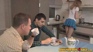 Horny petite tiener swart cowgirl haar man