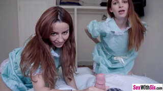 Kindertjies Maya Kendrick en warm Vanna Bardot gedeel ou, groot piel voor die harde seks