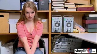 Vroče dekle tat zajebal s pokvarjen policaj